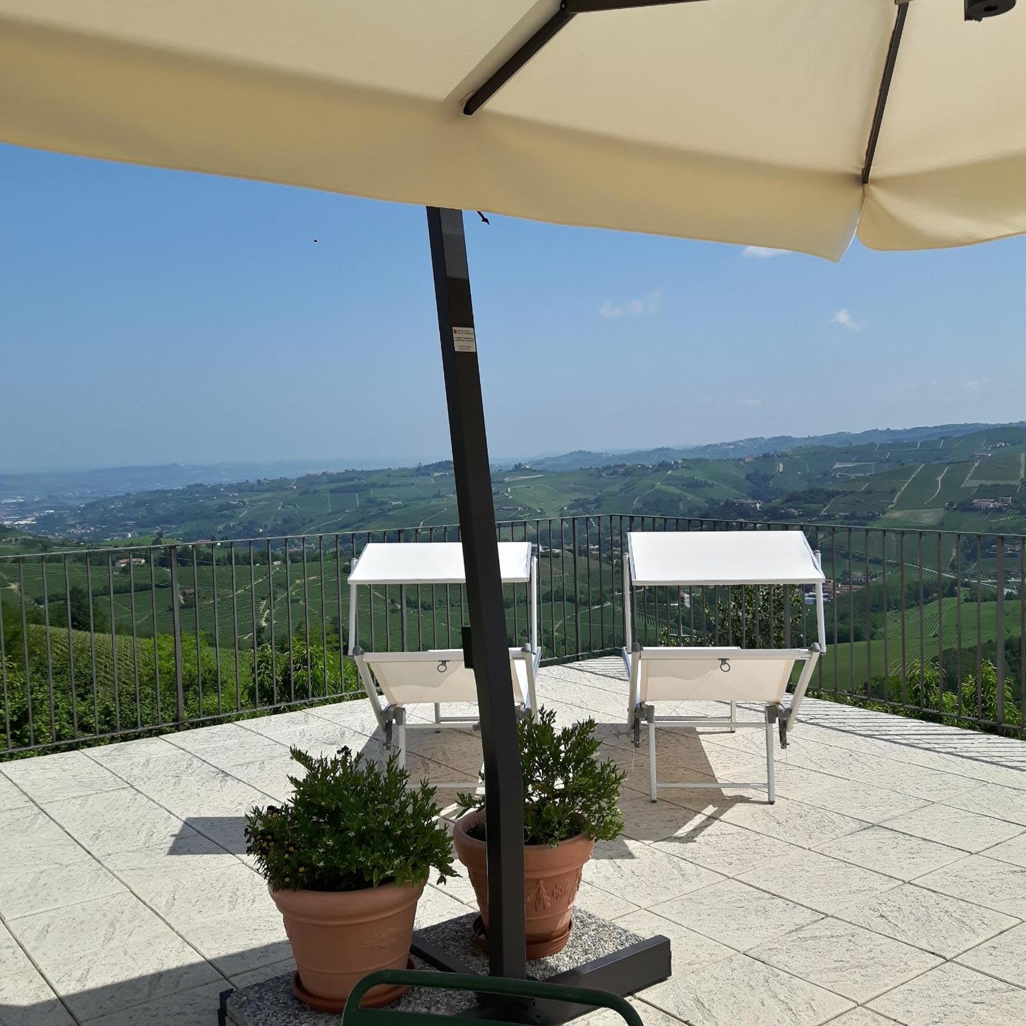 Agriturismo Cascina Rabalot Diano dʼAlba Esterno foto