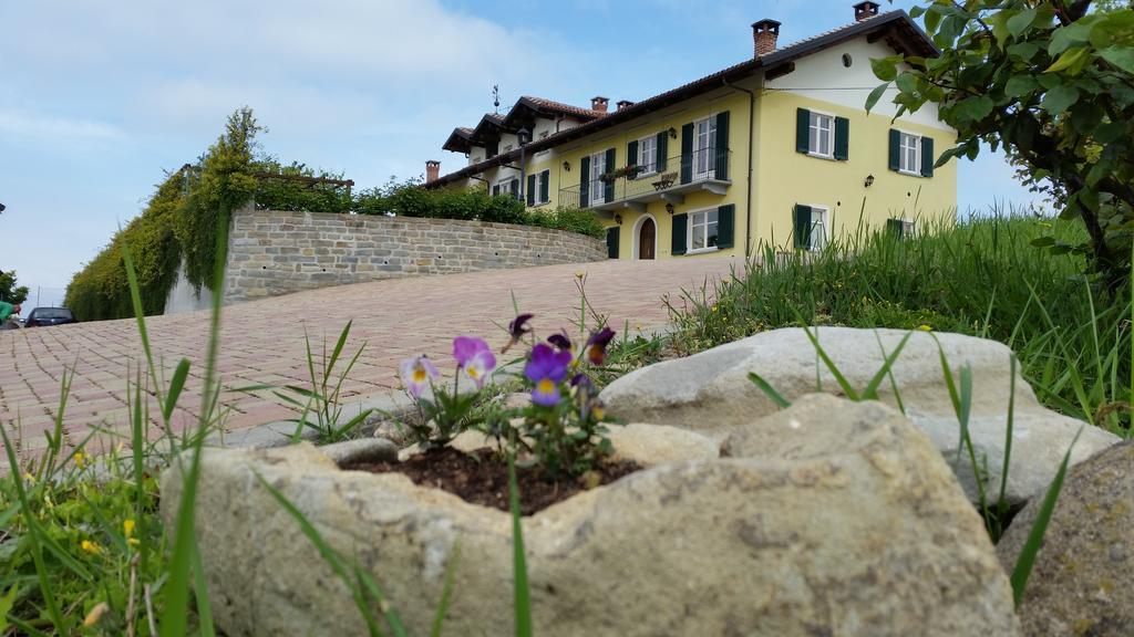 Agriturismo Cascina Rabalot Diano dʼAlba Esterno foto