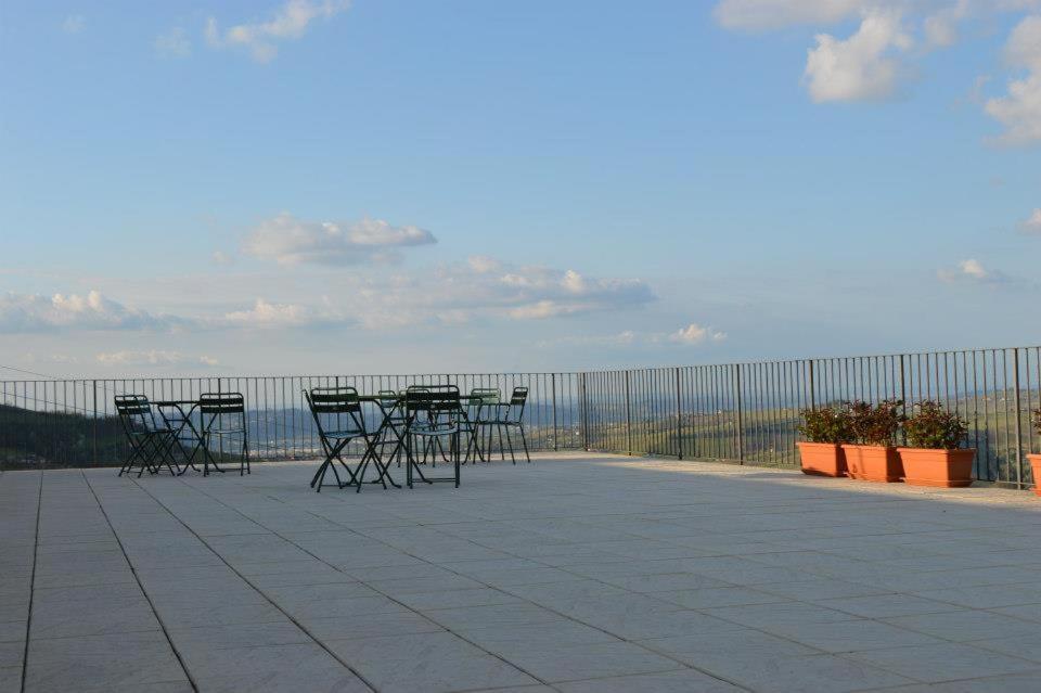 Agriturismo Cascina Rabalot Diano dʼAlba Esterno foto